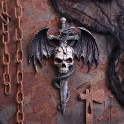 Drago Skull wall plaque by Nemesis Now