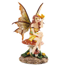 Fatina con farfalla de oro by Amy Brown